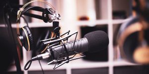 How To Stop Microphone Feedback - Reduce The Feedback Loop Between The Microphone And Speakers
